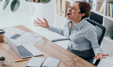 Əsəbiləşəndə dəliyə dönən bürclər – Onlardan uzaq durun