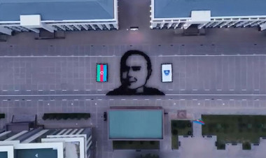 Polis Akademiyasının kursantları fləşmob keçirdi - VİDEO