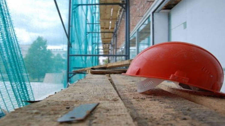 Fəhlə iş vaxtı qəfil öldü