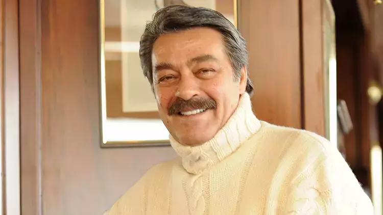 Ölüm xəbəri yayılan Kadir İnanır aylar sonra - FOTO