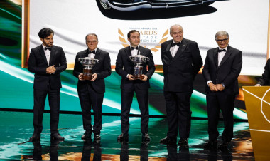 Azərbaycan klassik avtomobil kolleksiyası yüksək mükafat aldı - VİDEO - FOTO