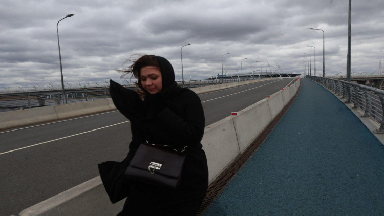 Bakıda külək güclənib - FAKTİKİ HAVA