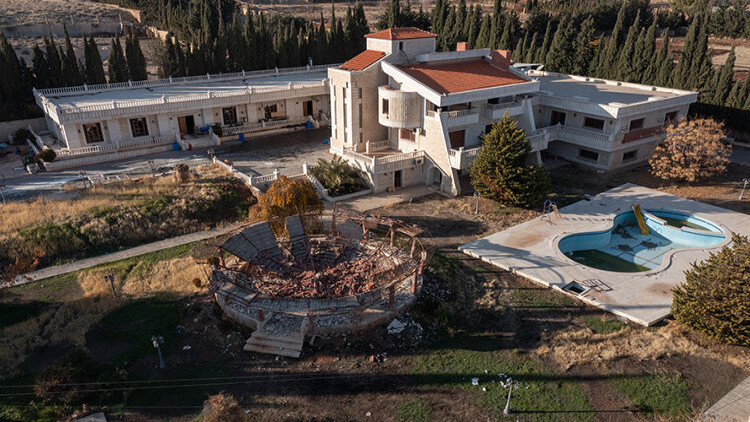 Əsədin qardaşının villasına basqın edildi - Görün içəridən nələr çıxdı - FOTOlar