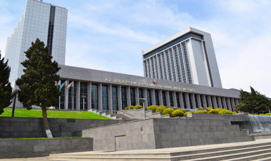 Növbəti iclasda 11 məsələ müzakirə ediləcək