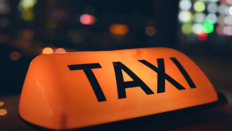 Taksi sürücülərinin pensiya məsələsi necə olacaq? - AÇIQLAMA