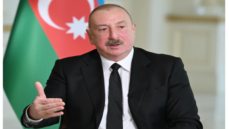 Prezident: Fransanın Ermənistana göndərdiyi silahlar Azərbaycan üçün praktiki təhlükə yaradır