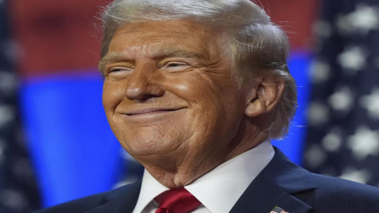 Tramp yeni görünüşü ilə diqqət çəkdi - VİDEO