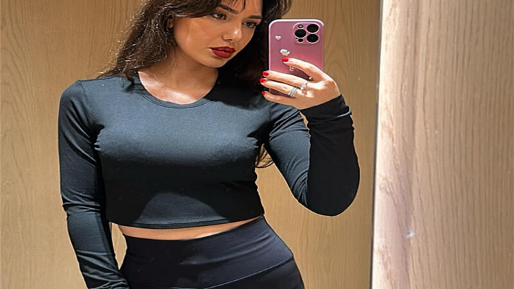 Günel sevgilisi ilə FOTO paylaşıb, üzünü gizlətdi