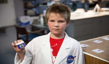 10 yaşlı yeniyetmə milyonçu oldu - Ev tapşırığı sayəsində... - FOTO