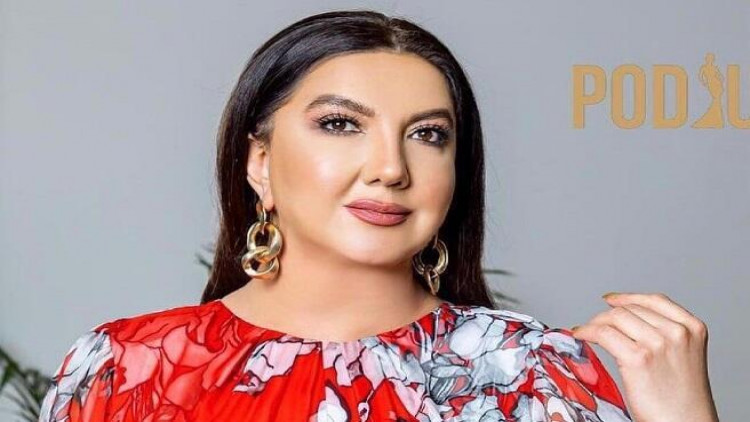 Nazilə Səfərli nəvəsi ilə - FOTO