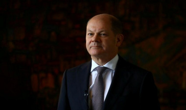 Almaniya kansleri çətin anlar yaşadı