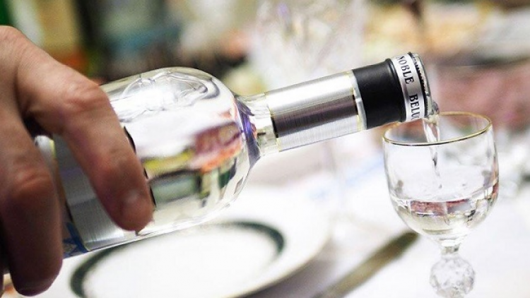 Alkoqollu içkilər üçün aksiz dərəcəsi artırılır