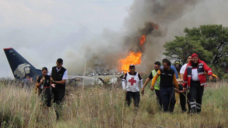 Meksikada təyyarə qəzasında azı 7 nəfər ölüb