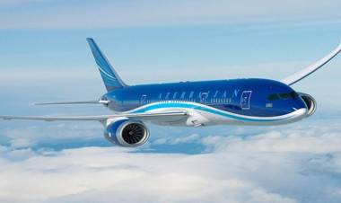 AZAL-ın təyyarəsi İrəvana eniş etdi - FOTO