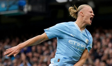 Holann Ronalduya çatdı