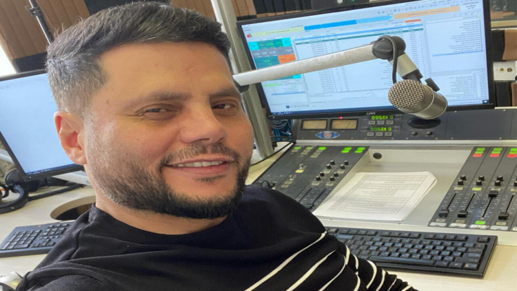 Zaur Kamal tanınmış meyxanaçıları 800 manat 