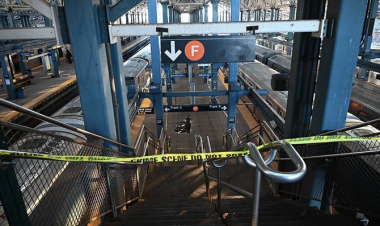 ABŞ-da dəhşət: Metroda yatan qadın yandırılaraq ÖLDÜRÜLDÜ - FOTO