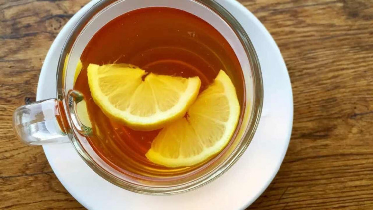 Qışda çayınıza dondurulmuş limon atın - faydasını görün
