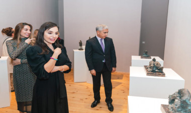 Leyla Əliyeva və Arzu Əliyeva Berlində MAMA “Ana təbiət” sərgisinin açılışında iştirak ediblə - FOTO