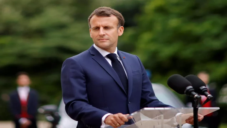 Makron istefa verəcək? - AÇIQLAMA