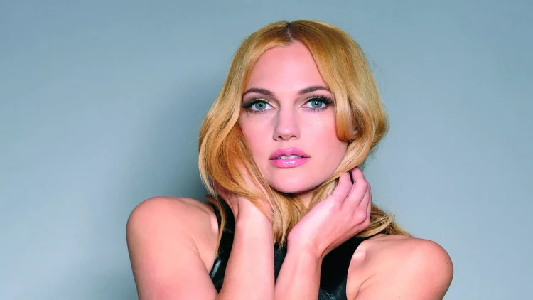 Bir reklamdan 20 milyon qazanacaq