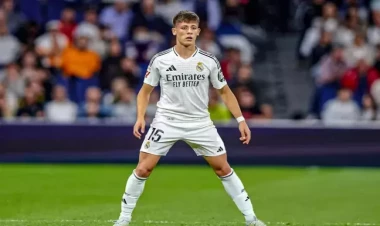 Arda Gülər Premyer Liqa nəhəngi ilə müqavilə imzalayır