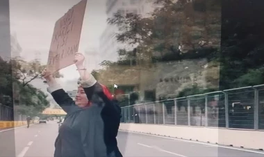 “Varlı xarici kişi axtarıram” yazıb, Bakı küçələrinə düşdü - VİDEO