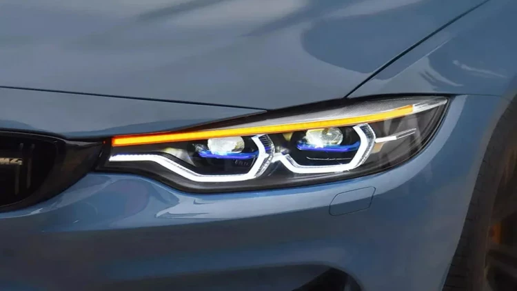 BMW satışlarını artırdı, Mercedes-Benz gerilədi