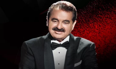 Tatlısəs məşhur müğənninin əlini öpüb AĞLADI - VİDEO