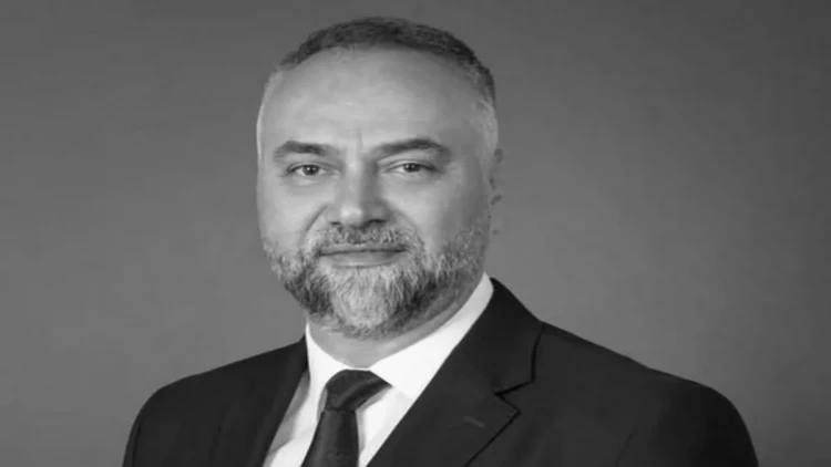 45 yaşlı idarə rəisi qəfil vəfat etdi