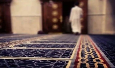 Molla arvadını öldürəndən sonra namaz qılıbmış...