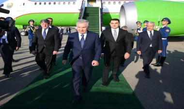 Özbəkistan Prezidenti Şavkat Mirziyoyev Azərbaycanda səfərdədir - FOTO