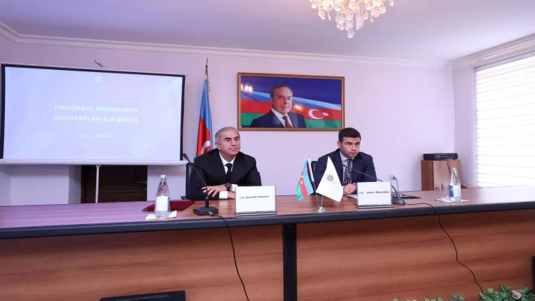 Hacıqabulda sahibkarlarla görüş keçirilib - FOTO