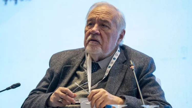 İlbər Ortaylı xəstəxanaya yerləşdirilib? - Qızı Açıqladı