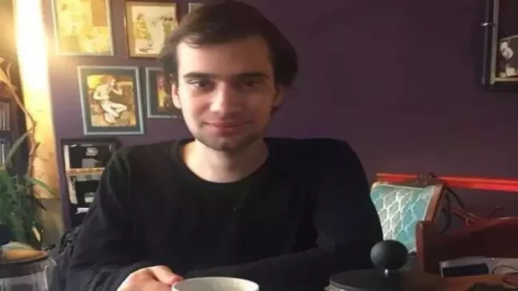 25 yaşlı mühəndisin müəmmalı ÖLÜMÜ: İnternetdə bu barədə məlumat axtarıbmış... - FOTO