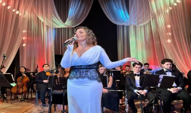 Rəşid Behbudov adına Dövlət Mahnı Teatrında “Gəzinti” adlı musiqili konsert proqramı təqdim olundu - FOTO