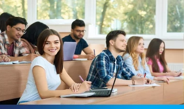 Ödənişli əsaslarla qəbul olan tələbələrə ŞAD XƏBƏR