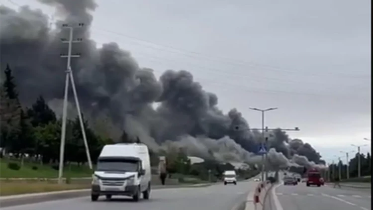 Abşeronda anbarda baş verən yanğın məhdudlaşdırılıb - YENİLƏNİB