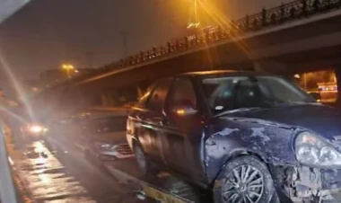 Bakıda üç nəqliyyat vasitəsi toqquşdu - xəsarət alan var