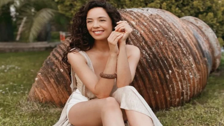 Azra Akının başına iş gəldi - Xəstəxanaya yerləşdirildi - FOTO