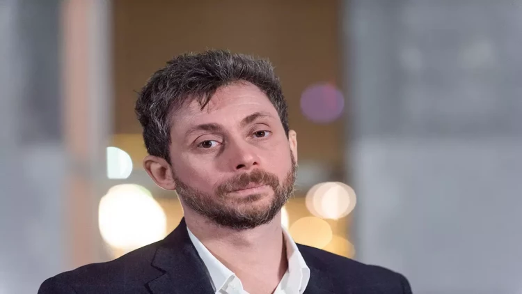 Rusiya bu jurnalisti federal axtarışa verdi - FOTO