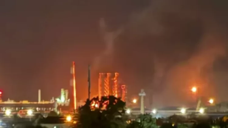 Rusiyanın neft emalı zavodu ikinci dəfə vuruldu - VİDEO