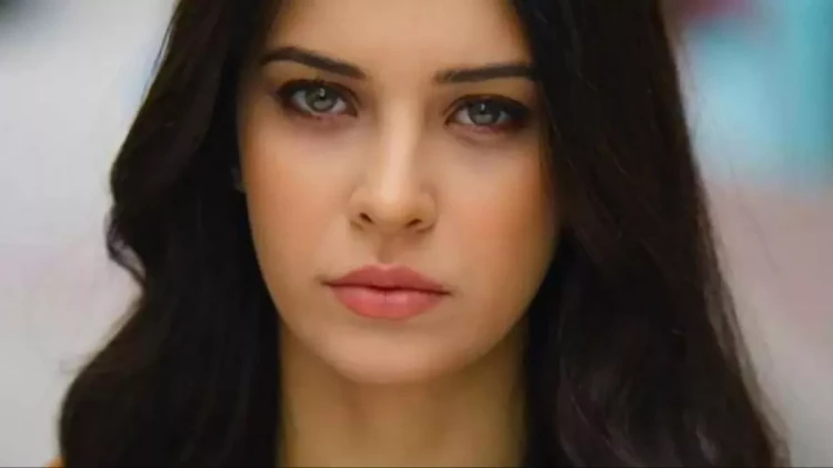 Yalnız idmançı oğlanlara şans verən aktrisanın yeni sevgilisi voleybolçudur - FOTO