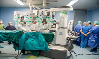 Azərbaycanda ilk dəfə Milli Onkologiya Mərkəzində robotik cərrahiyyə əməliyyatları keçirilir - VİDEO - FOTO