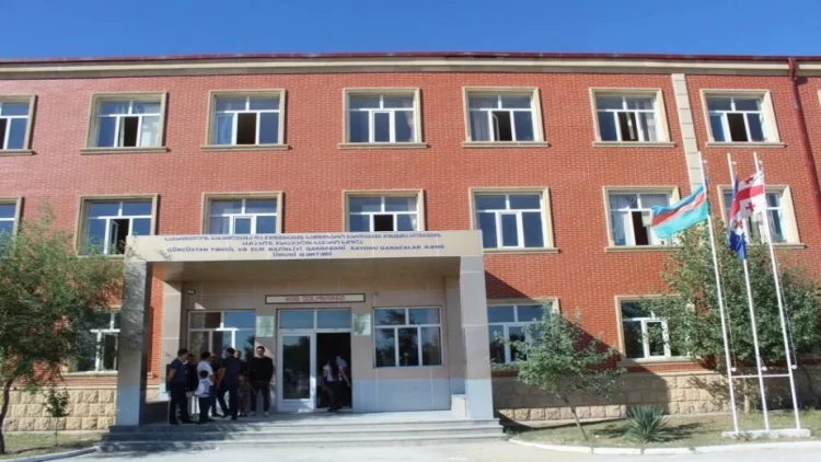 Gürcüstandakı Azərbaycandilli məktəb bağlananacaq? -