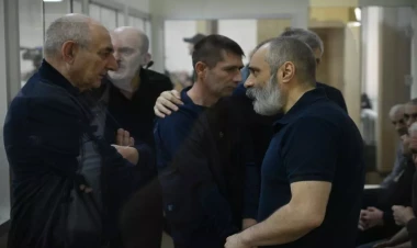 Məhkəmədə Xocalı soyqırımı, Qarakənd faciəsi və digər cinayətlərlə bağlı sənədlər elan edilib - FOTO