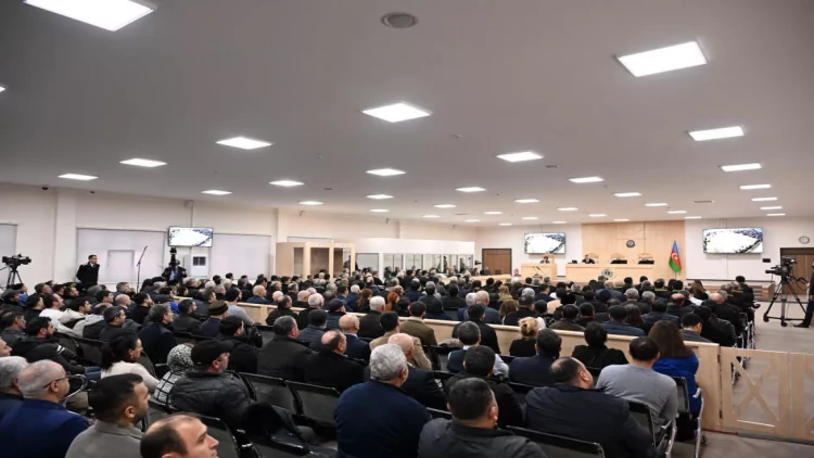 Araik və digərlərinin məhkəməsi davam etdirilir - FOTO