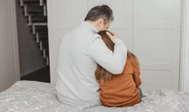 “İnternet qurbanı olan 15 yaşlı qızım onun tələsinə düşdü…”