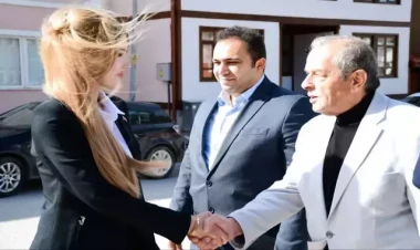 Türkiyə bu xanımdan danışır - FOTOlar