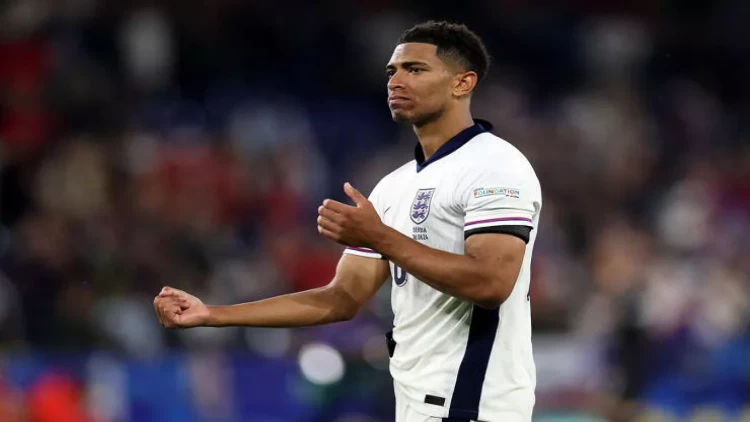 Əsrin rekorduna imza atdı